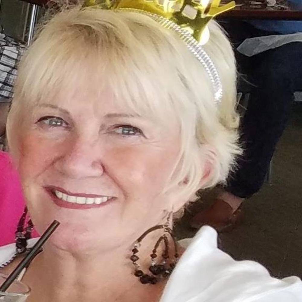 Meet your Posher, Joan